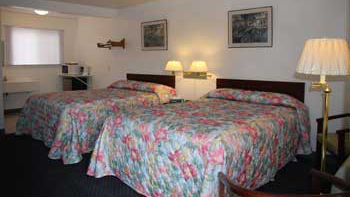 Redwood Inn